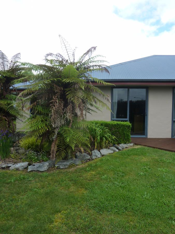 Pukeko Retreat Bed and Breakfast Takaka Exterior foto